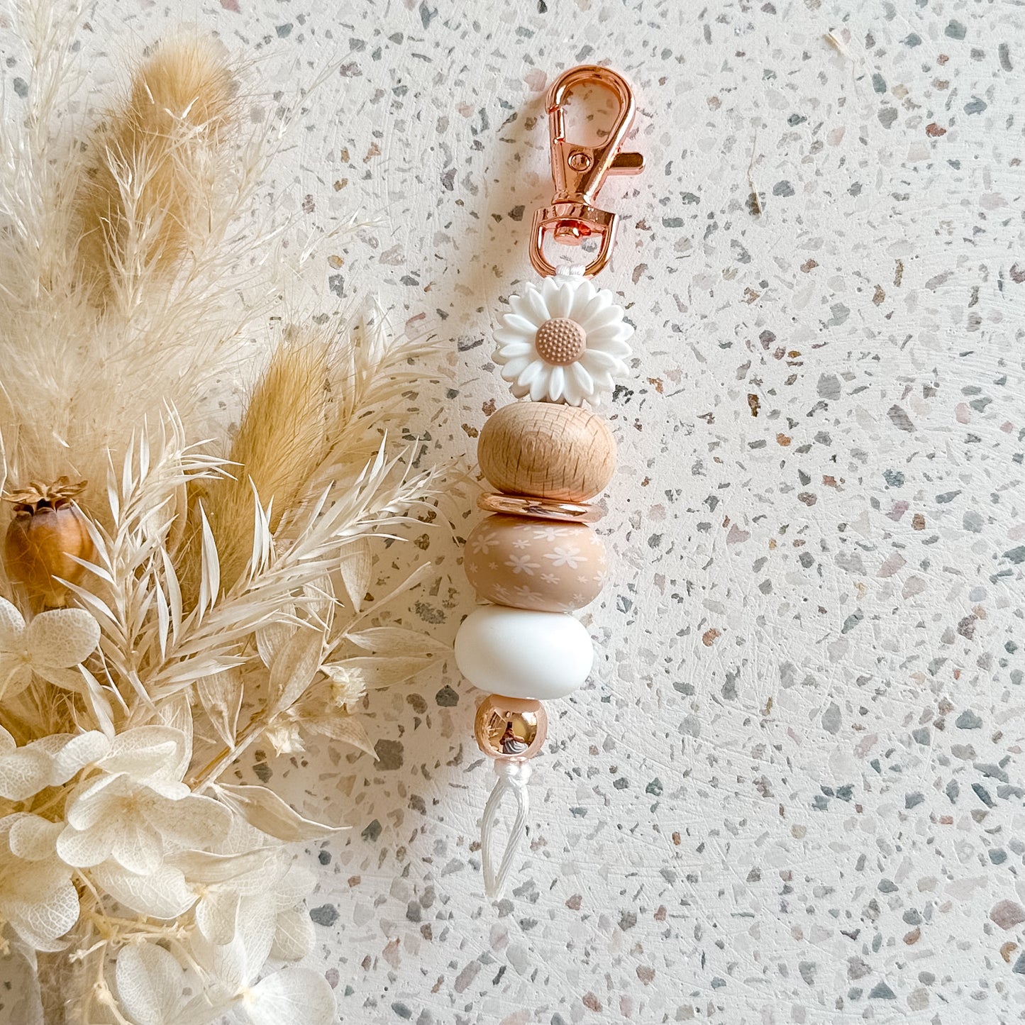 Beige Garden Keyring | White Daisy