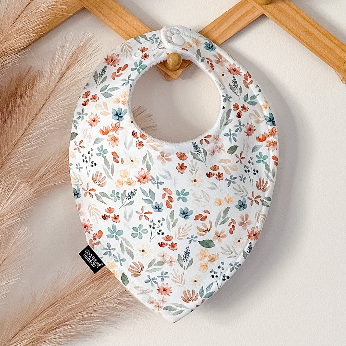 Neutral Mini Floral Bibs