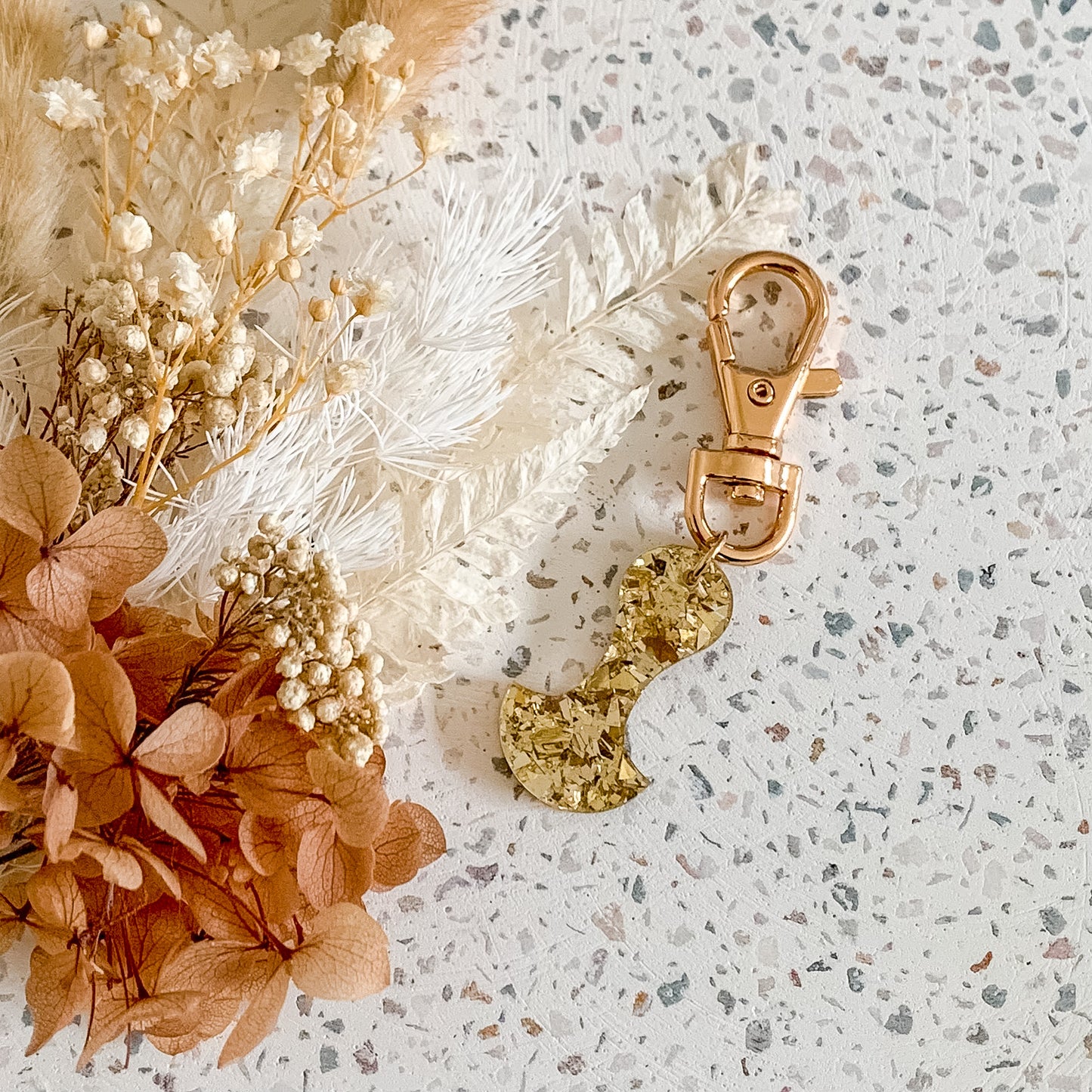 Chunky Gold Glitter Trolley Token