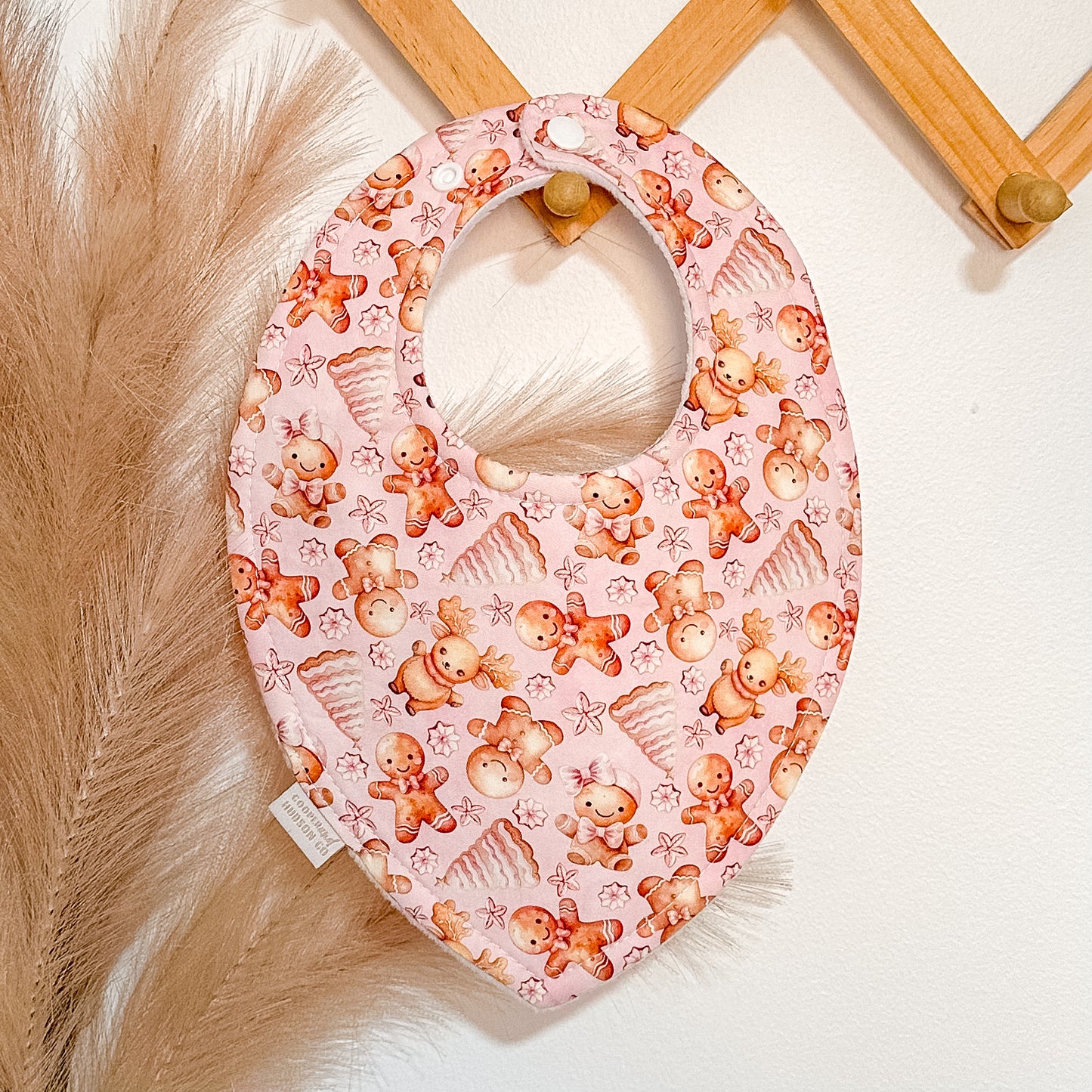 Mini Gingerbread Bibs - Pink