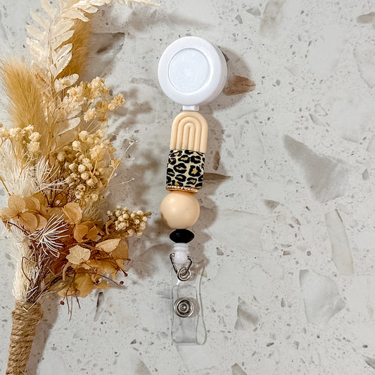 Arch Badge Reel | Cream