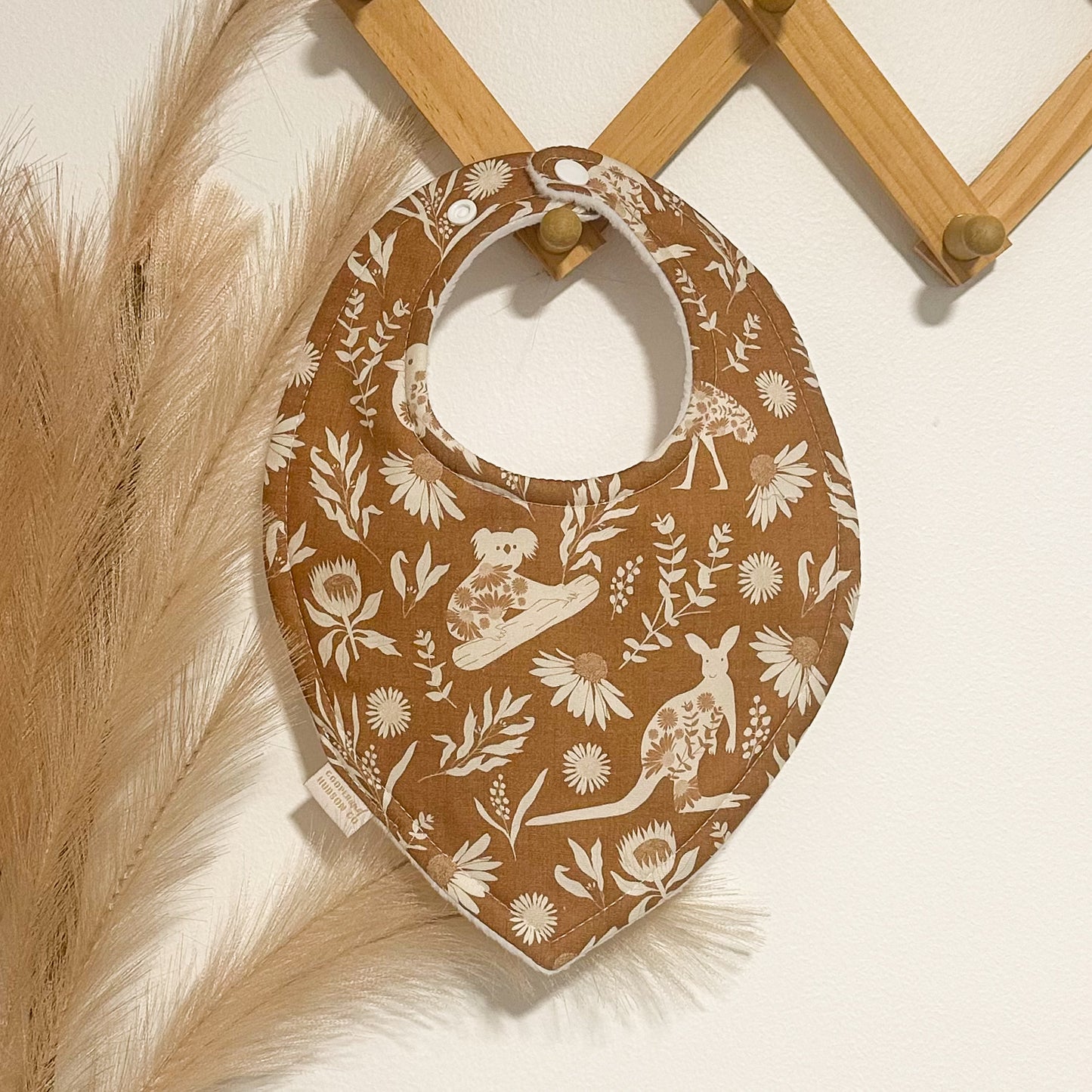 Neutral Aussie Animal Bibs