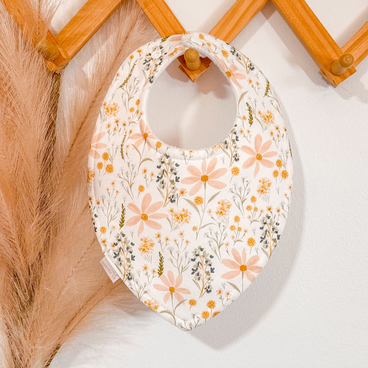 Wattle Daisy Bibs