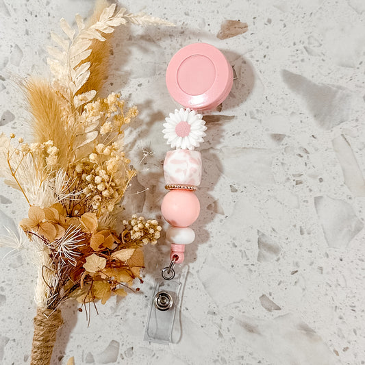 Daisy Badge Reel | Pink
