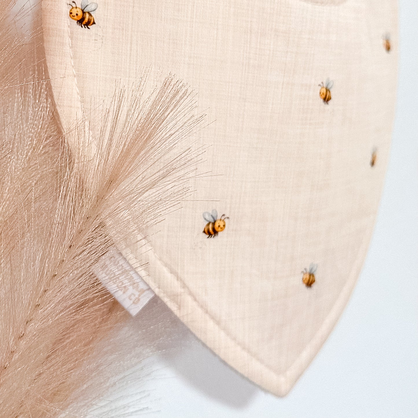 Bee Bibs | Linen Look