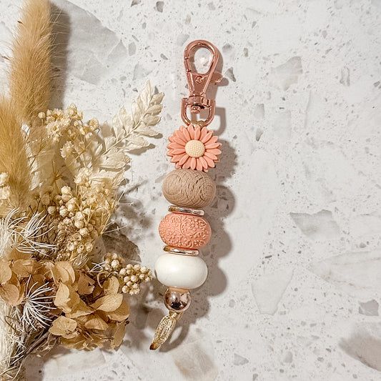 Embossed Daisy Keyring | Peach