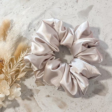 Satin Luxe Scrunchies | Champagne