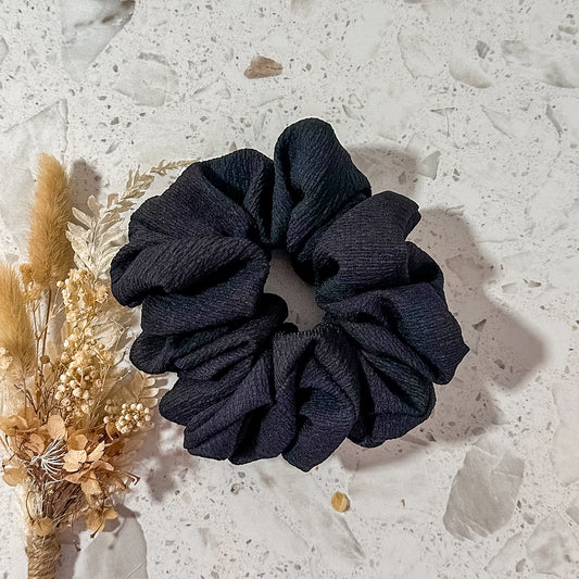 Luxe Scrunchies | Crepe | Black