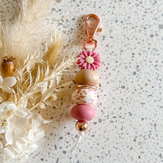 Vintage Blush Daisy Keyring