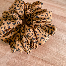 Load image into Gallery viewer, Luxe Georgie Leopard Scrunchies